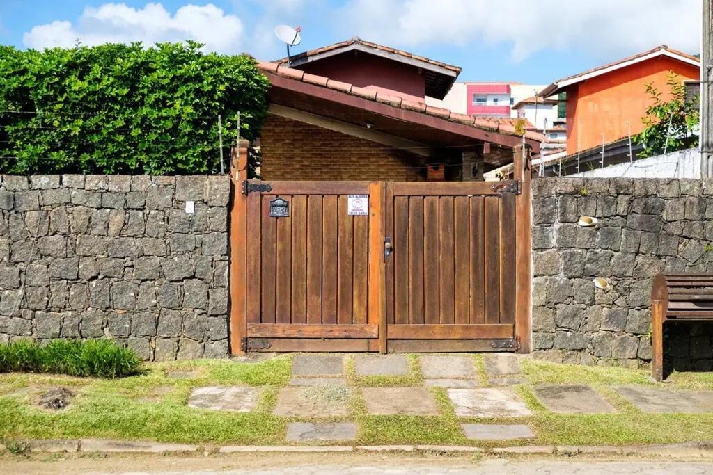 Bh4 - Bh4: Casa Com Piscina Ao Lado Da Praia Grande Ubatuba Eksteriør bilde